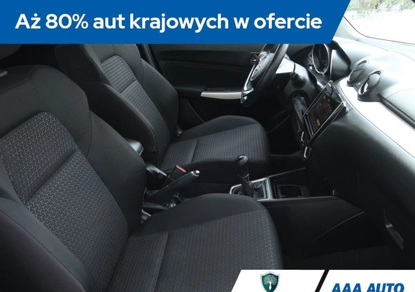 Suzuki Swift cena 46000 przebieg: 70522, rok produkcji 2018 z Małomice małe 301
